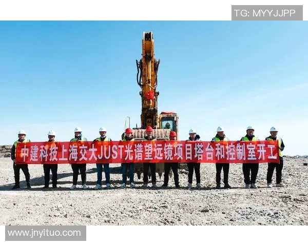 藏族足球新星崛起:带领球队冲刺国内外赛场展现民族力量